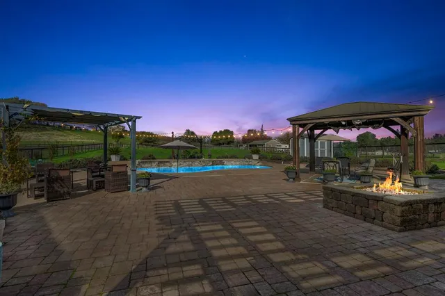 $739,000 | 1993 American River Trail, Cool, CA 95614