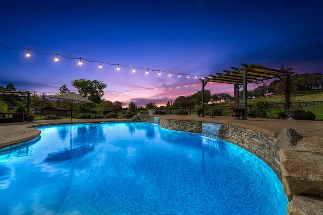 $739,000 | 1993 American River Trail, Cool, CA 95614