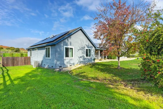 $739,000 | 1993 American River Trail, Cool, CA 95614