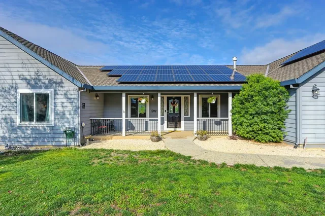 $739,000 | 1993 American River Trail, Cool, CA 95614