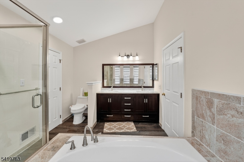 307 Hannah Way Bridgewater, NJ 08807 - Photo 29 of 46