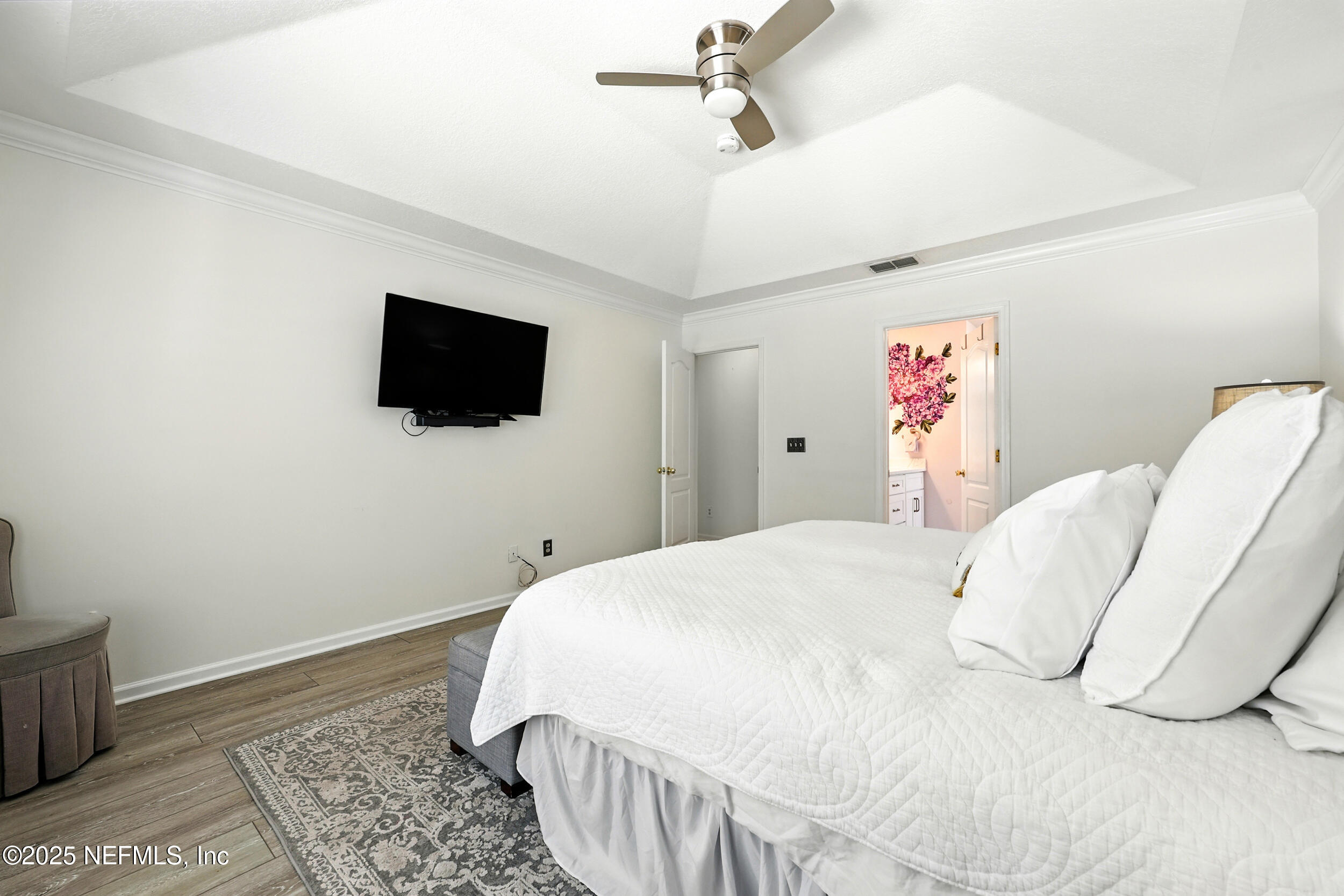 8613 Crooked Tree Drive Jacksonville, FL 32256 - Photo 19 of 35 PRIMARY SUITE