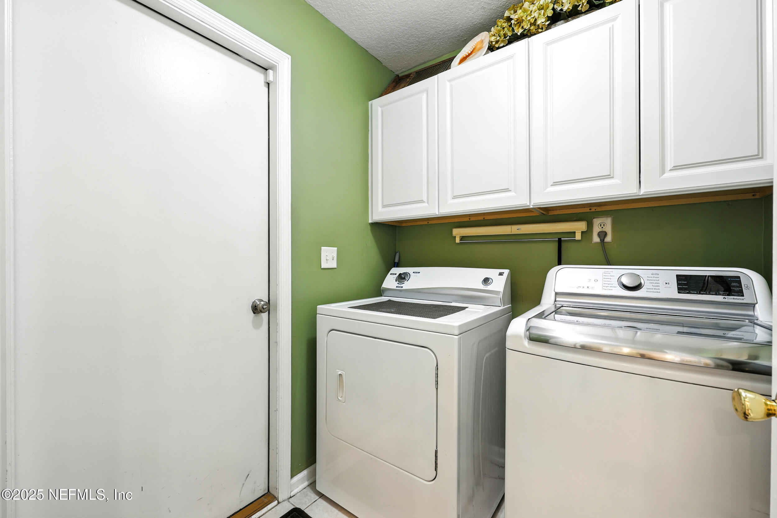 8613 Crooked Tree Drive Jacksonville, FL 32256 - Photo 27 of 35 LAUNDRY