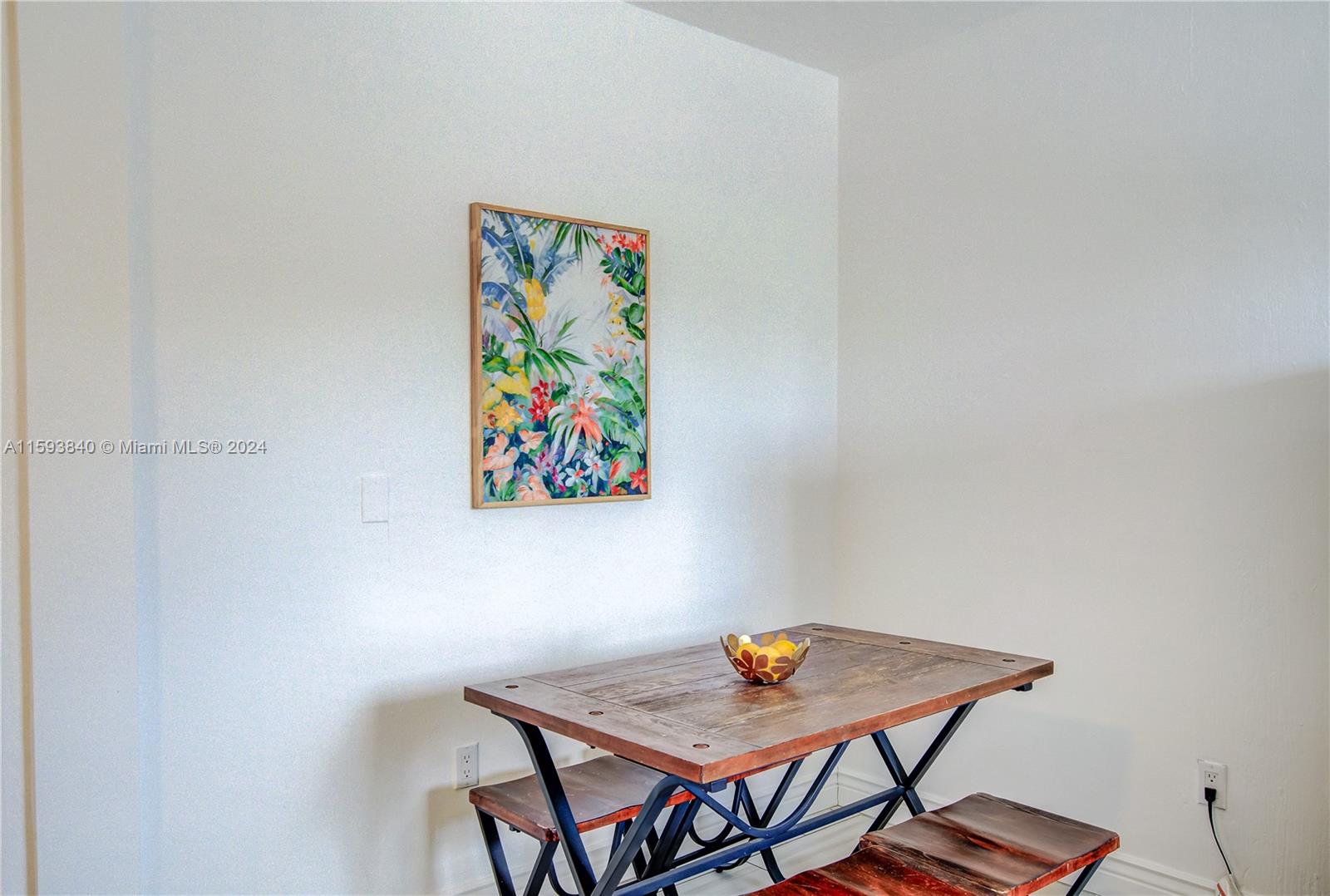 855 Southwest 7th Street Miami, FL 33130 - Photo 45 of 59 a workspace with furniture and rug