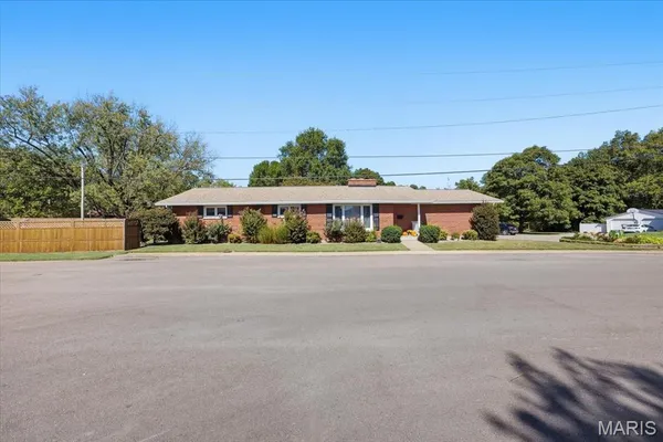 $309,000 | 111 Linn Drive, Ste. Genevieve, MO 63670