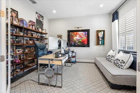 a view of a backyard with pathway