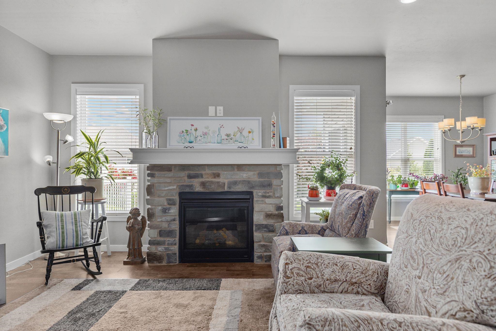 3627 Tulip Trail Appleton, WI 54913 - Photo 9 of 68