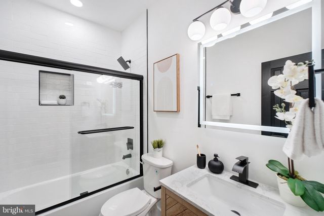 $700,000 | 166 Uhland Terrace Northeast, Washington, DC 20002