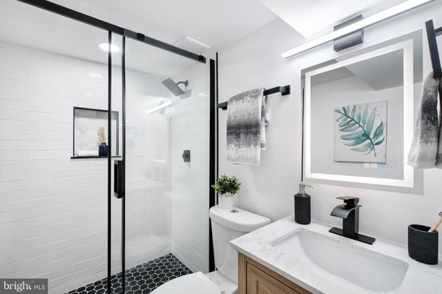 $700,000 | 166 Uhland Terrace Northeast, Washington, DC 20002