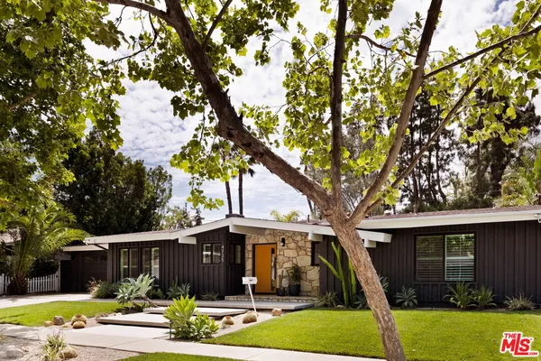 $14,000 | 4735 Degovia Avenue, Woodland Hills, CA 91364