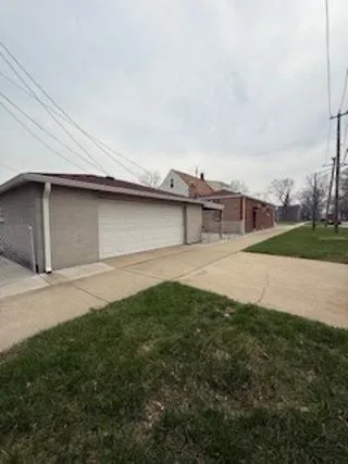 $264,900 | 2900 East 101st Street, Chicago, IL 60617