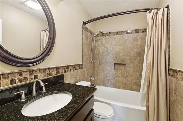 $2,000 | 3121 Arbutus Lane, Marrero, LA 70072