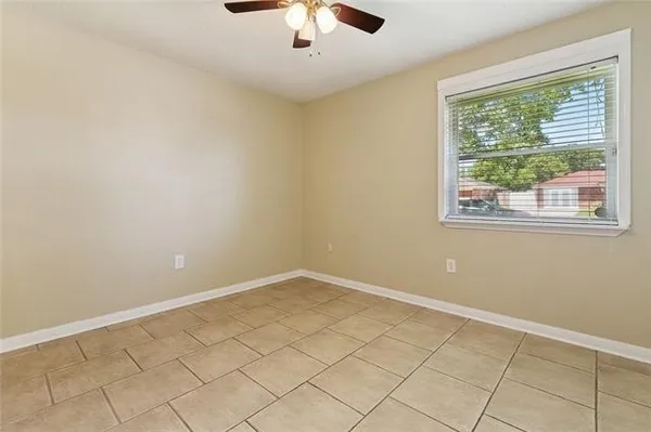 $2,000 | 3121 Arbutus Lane, Marrero, LA 70072