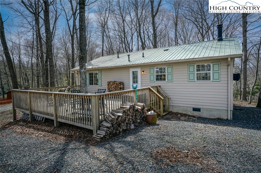 484 Roxanna Street Boone, NC 28607 - Photo 3 of 31 Gallery Image 3
