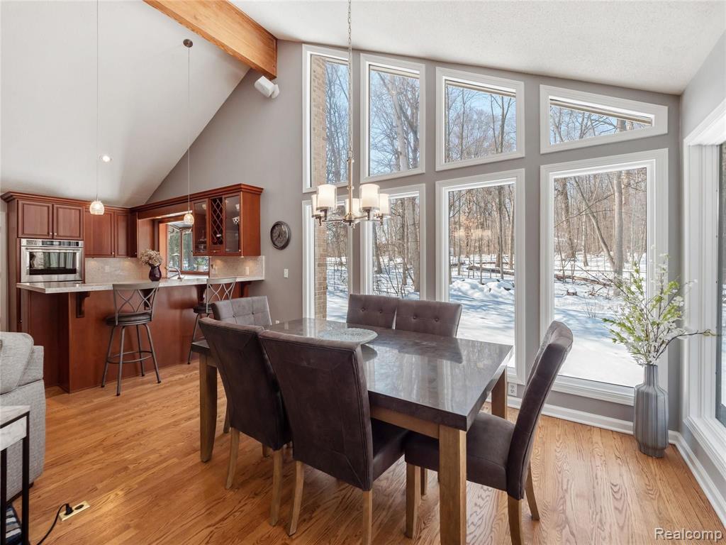 21311 Metroview Road Farmington Hills, MI 48335 - Photo 17 of 78