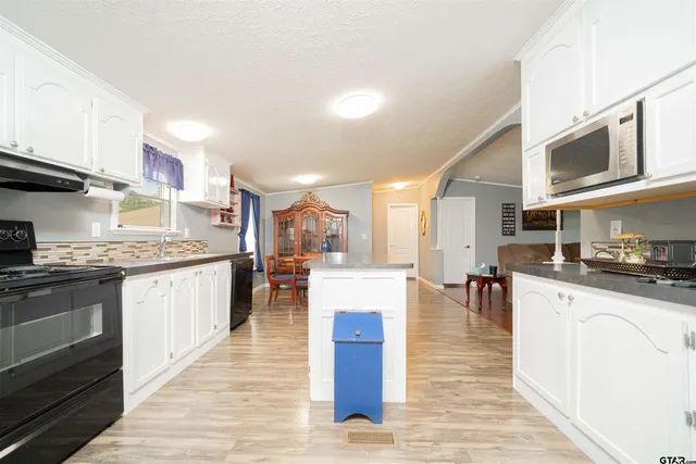 $540,000 | 14608 Farm To Market 130, Hughes Springs, TX 75656