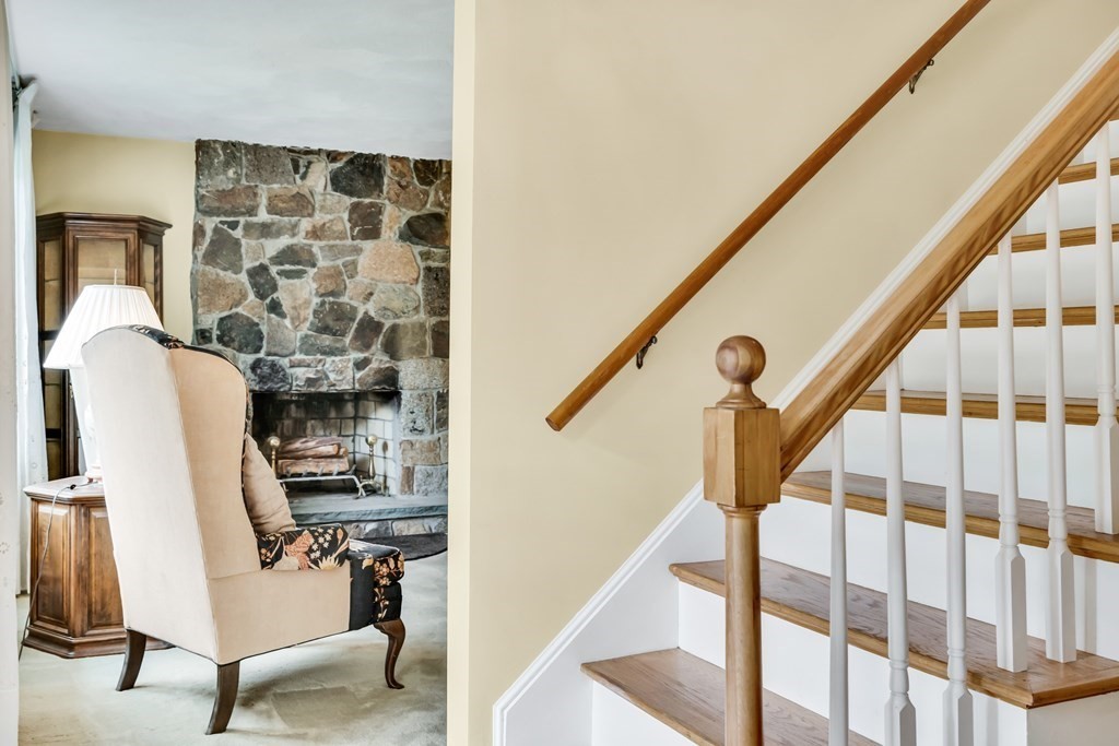 98 Huntington Road Milton, MA 02186 - Photo 3 of 42