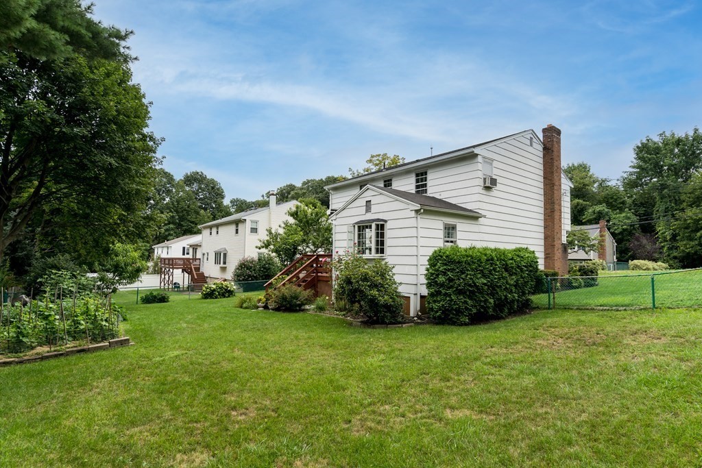 98 Huntington Road Milton, MA 02186 - Photo 38 of 42