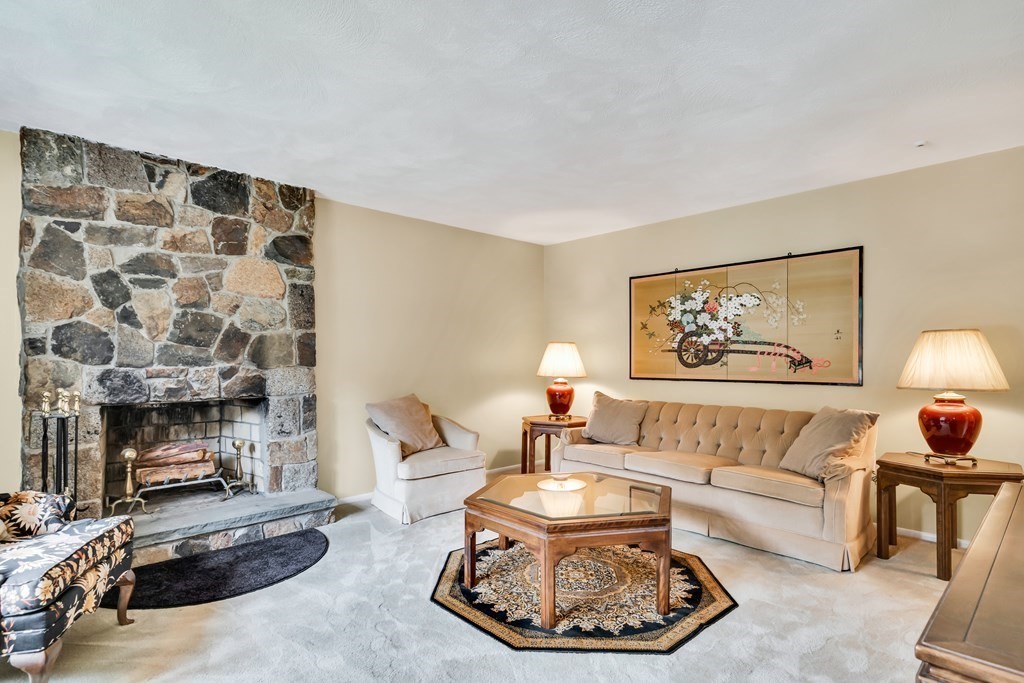 98 Huntington Road Milton, MA 02186 - Photo 4 of 42