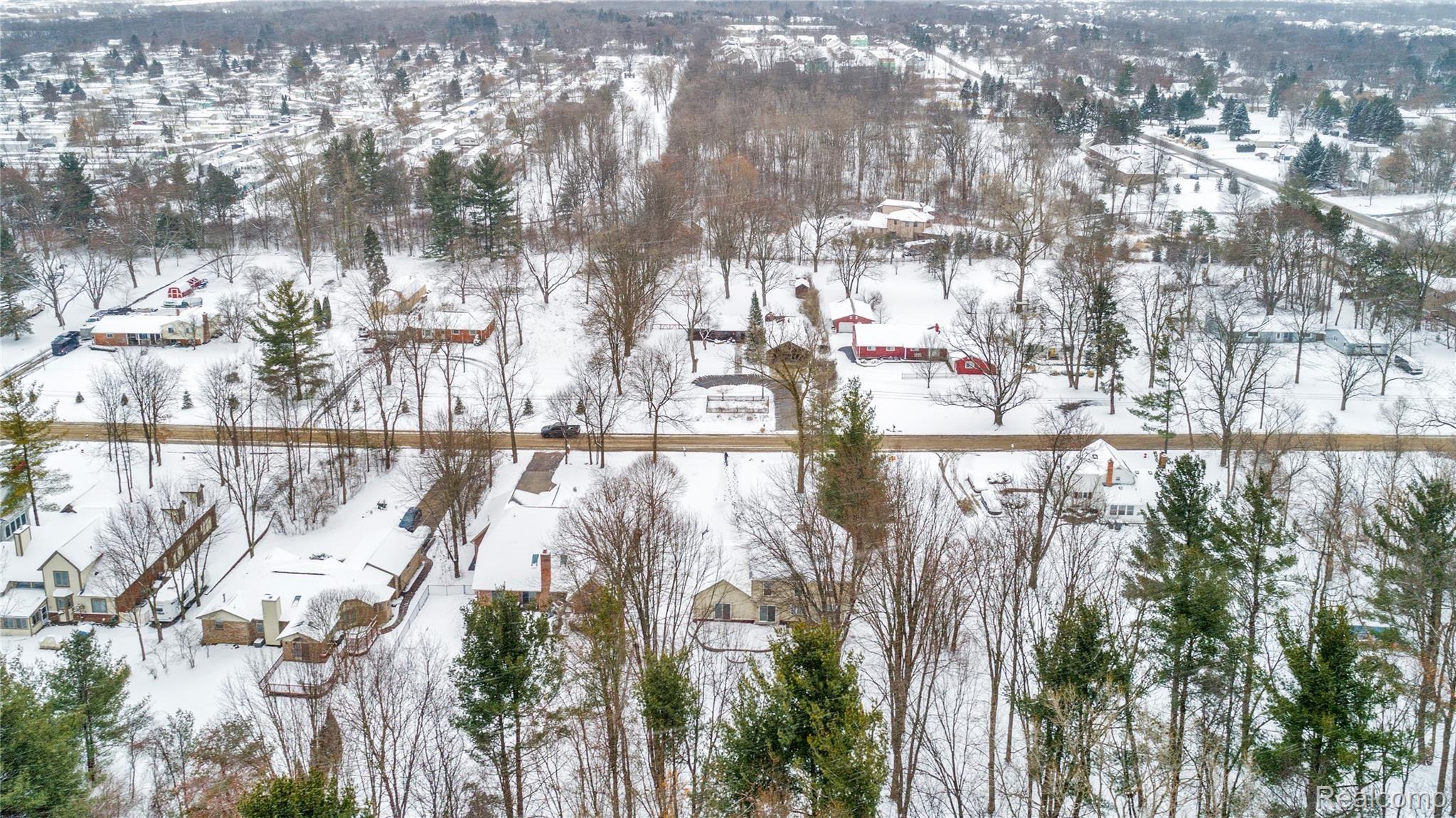 1099 Bloomer Road Rochester, MI 48307 - Photo 15 of 49 1099 Bloomer Rd - HD Drone Photography-7.jpg