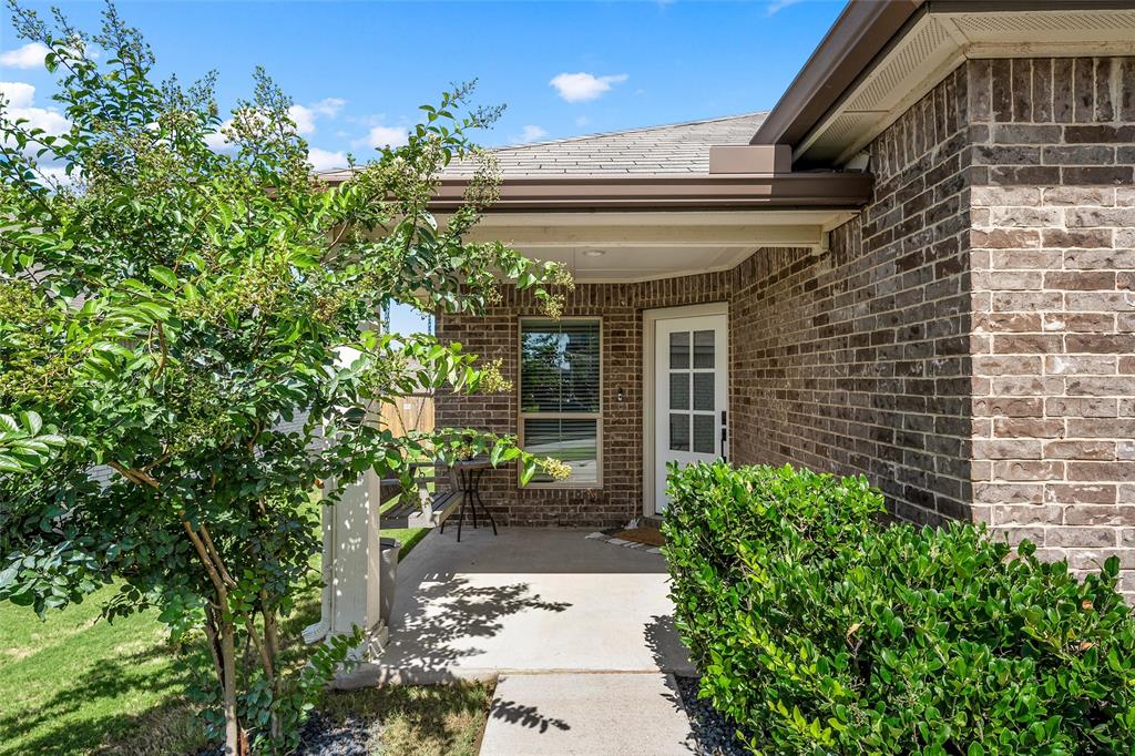 2817 Brosnan Road Lorena, TX 76655 - Photo 6 of 40