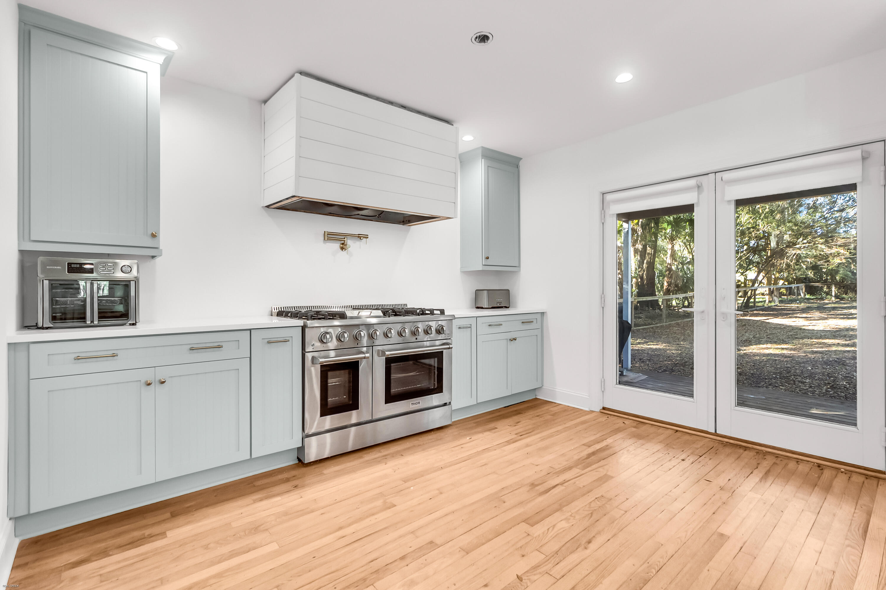 312 Bayview Drive Mount Pleasant, SC 29464 - Photo 14 of 58 312 Bayview -Tidalcreekphoto- (22)