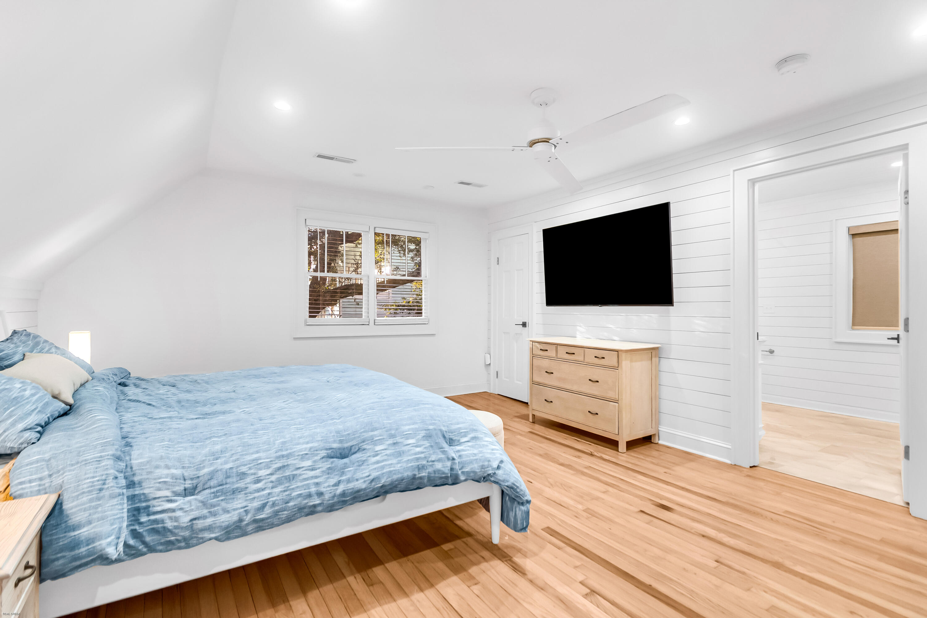 312 Bayview Drive Mount Pleasant, SC 29464 - Photo 28 of 58 312 Bayview -Tidalcreekphoto- (42)