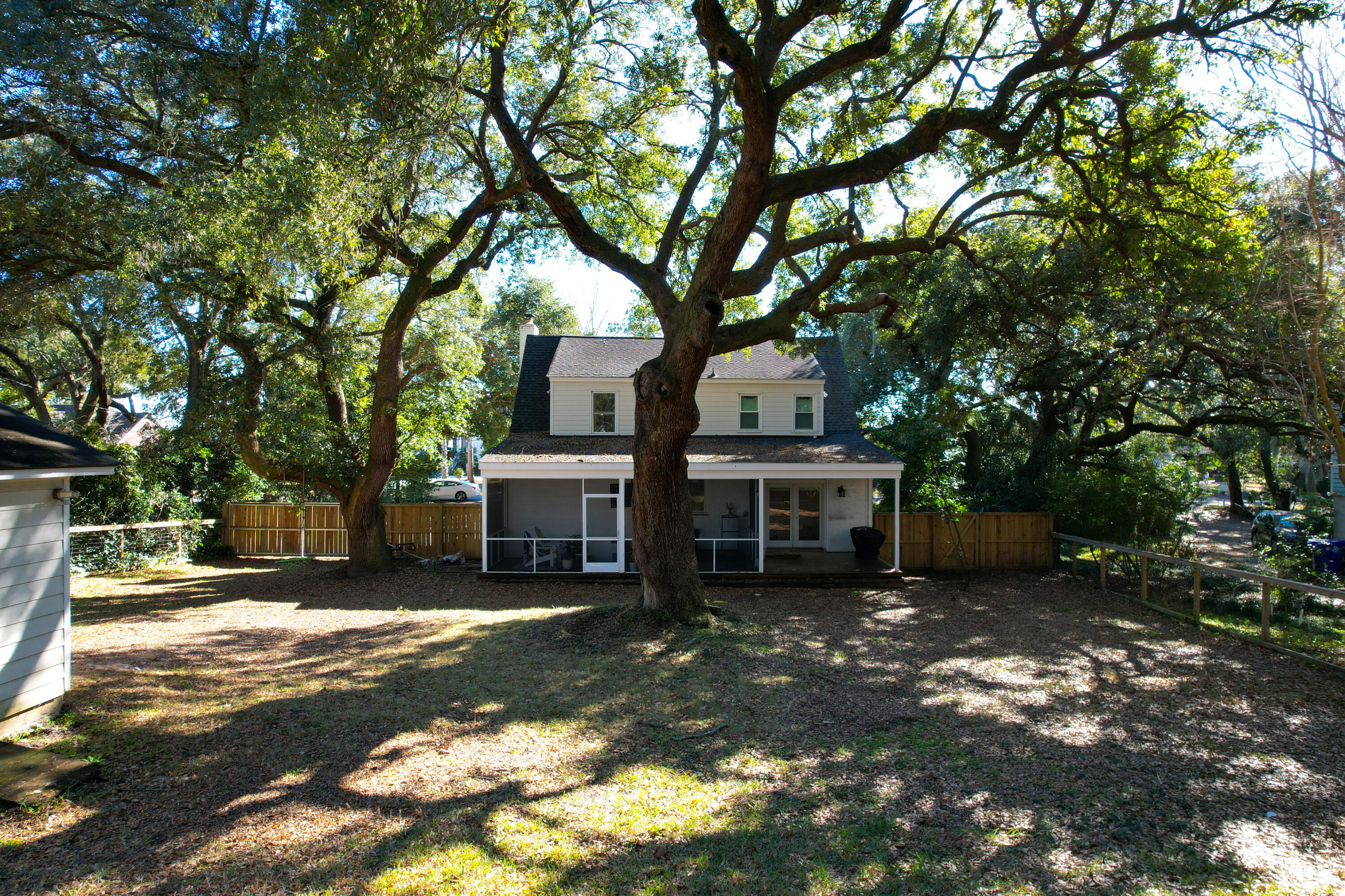 312 Bayview Drive Mount Pleasant, SC 29464 - Photo 39 of 58 312 Bayview -Tidalcreekphoto- (63)