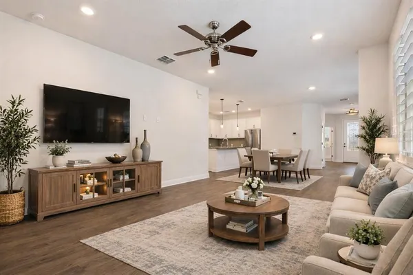 $355,000 | 13890 Kingfisher Glen Drive, Lithia, FL 33547
