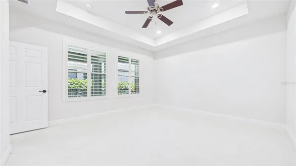 $355,000 | 13890 Kingfisher Glen Drive, Lithia, FL 33547