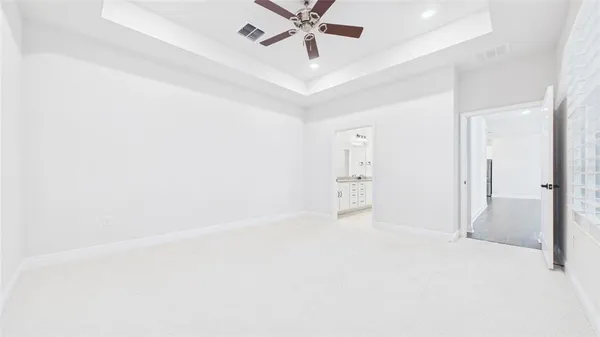 $355,000 | 13890 Kingfisher Glen Drive, Lithia, FL 33547