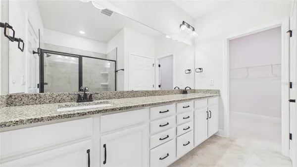 $355,000 | 13890 Kingfisher Glen Drive, Lithia, FL 33547