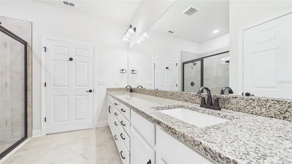 $355,000 | 13890 Kingfisher Glen Drive, Lithia, FL 33547