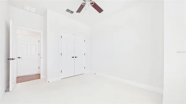 $355,000 | 13890 Kingfisher Glen Drive, Lithia, FL 33547