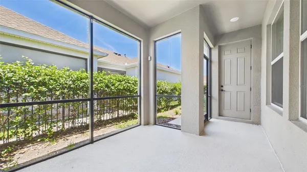 $355,000 | 13890 Kingfisher Glen Drive, Lithia, FL 33547