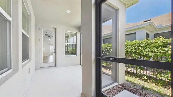 $355,000 | 13890 Kingfisher Glen Drive, Lithia, FL 33547