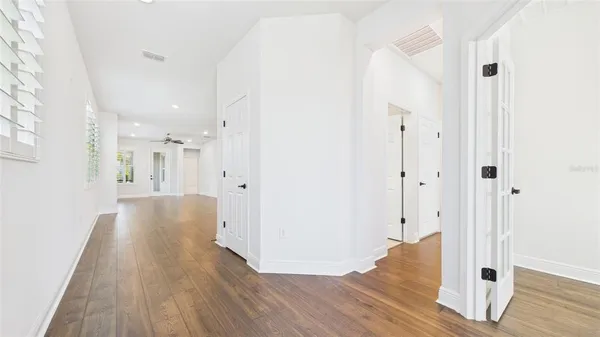 $355,000 | 13890 Kingfisher Glen Drive, Lithia, FL 33547