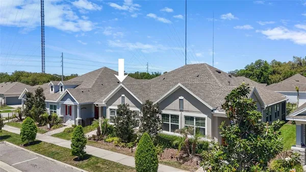 $355,000 | 13890 Kingfisher Glen Drive, Lithia, FL 33547