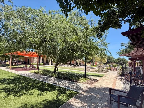 $355,000 | 13890 Kingfisher Glen Drive, Lithia, FL 33547
