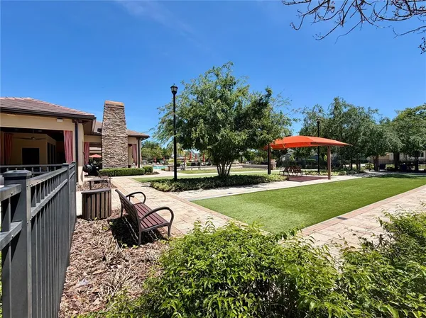 $355,000 | 13890 Kingfisher Glen Drive, Lithia, FL 33547