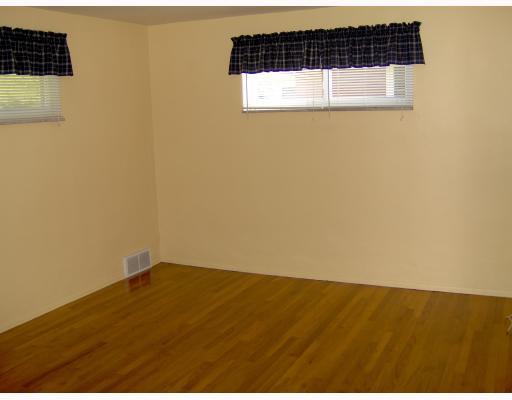 417 Lindsay Road Carnegie, PA 15106 - Photo 2 of 8 Master Bedroom.