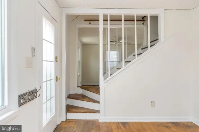 $295,000 | 203 Frazier Street, Fredericksburg, VA 22401