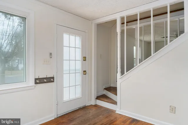 $295,000 | 203 Frazier Street, Fredericksburg, VA 22401