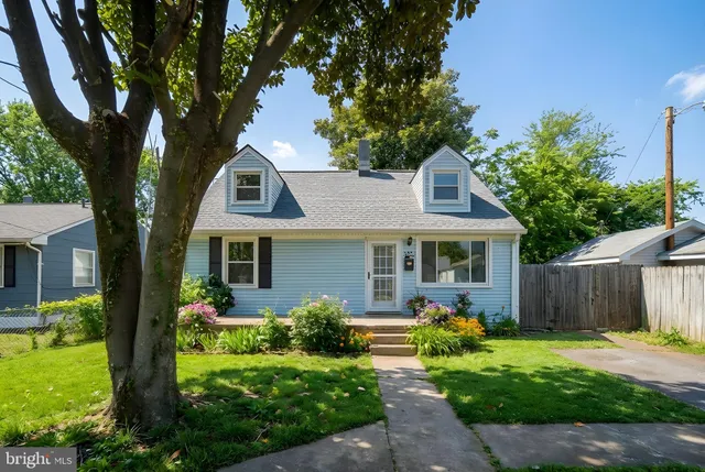 $295,000 | 203 Frazier Street, Fredericksburg, VA 22401