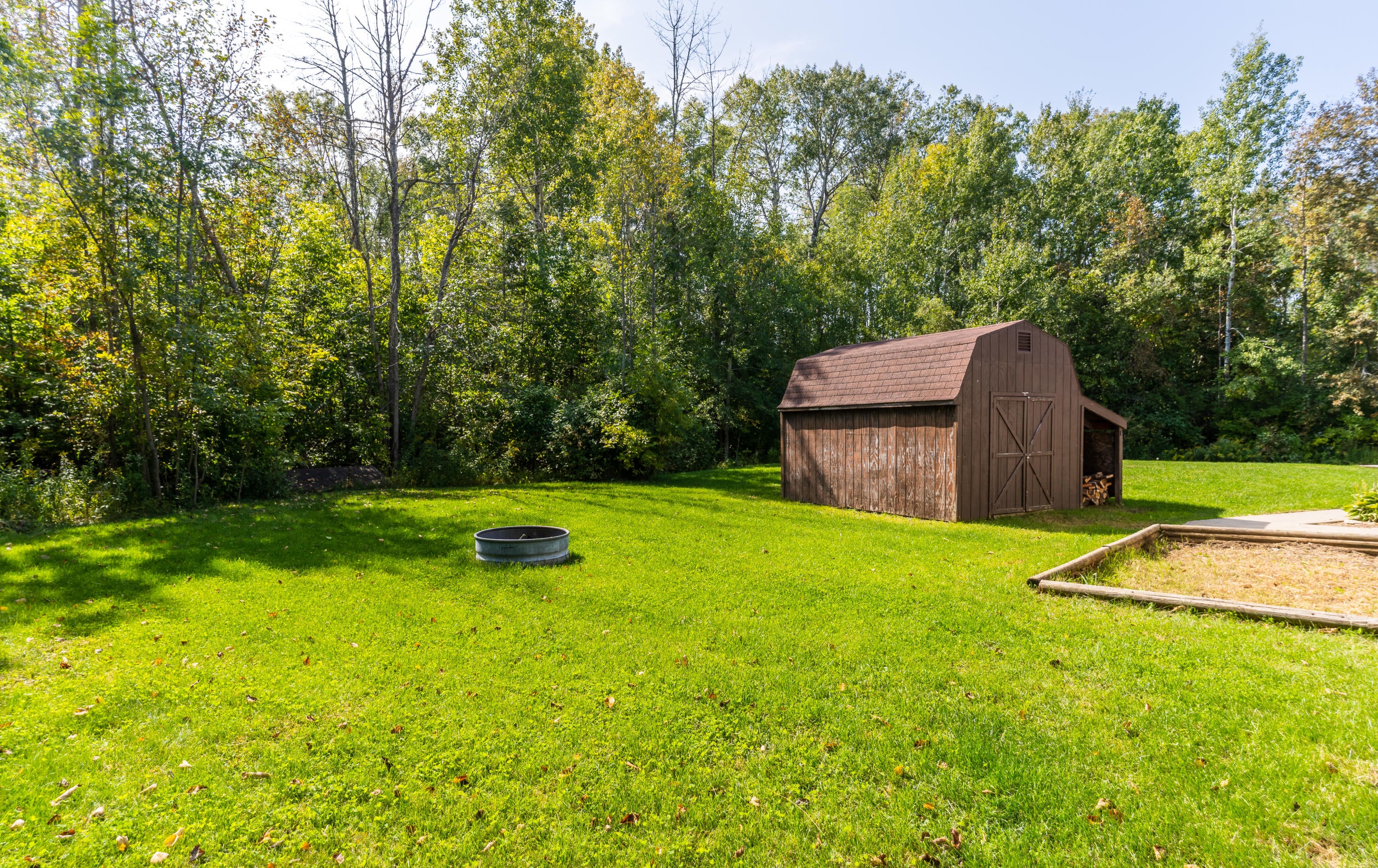 19483 Evergreen Road Presque Isle, MI 49777 - Photo 9 of 34 Gallery Image 9
