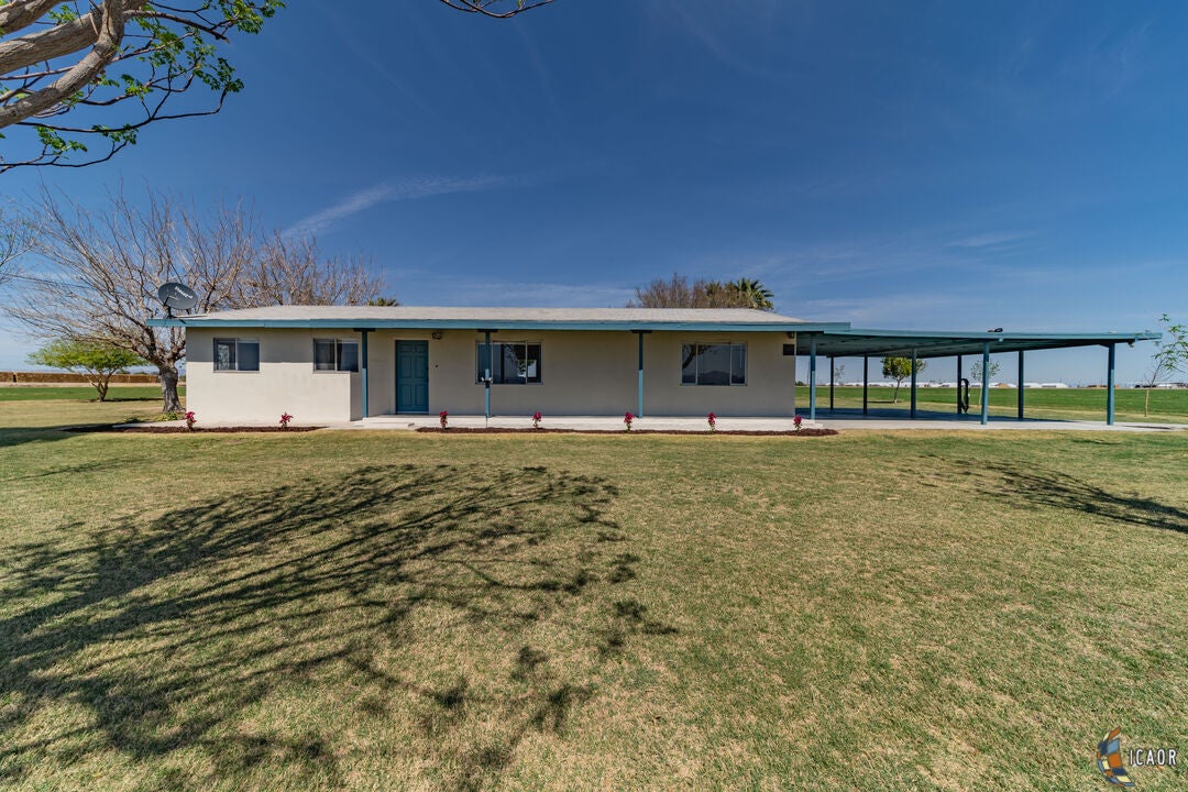 1803 Jeffery Road El Centro, CA 92243 - Photo 4 of 30 Gallery Image 4