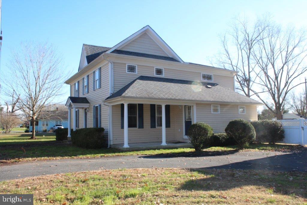 9050 Carey Road Berlin, MD 21811 - Photo 3 of 36 Side