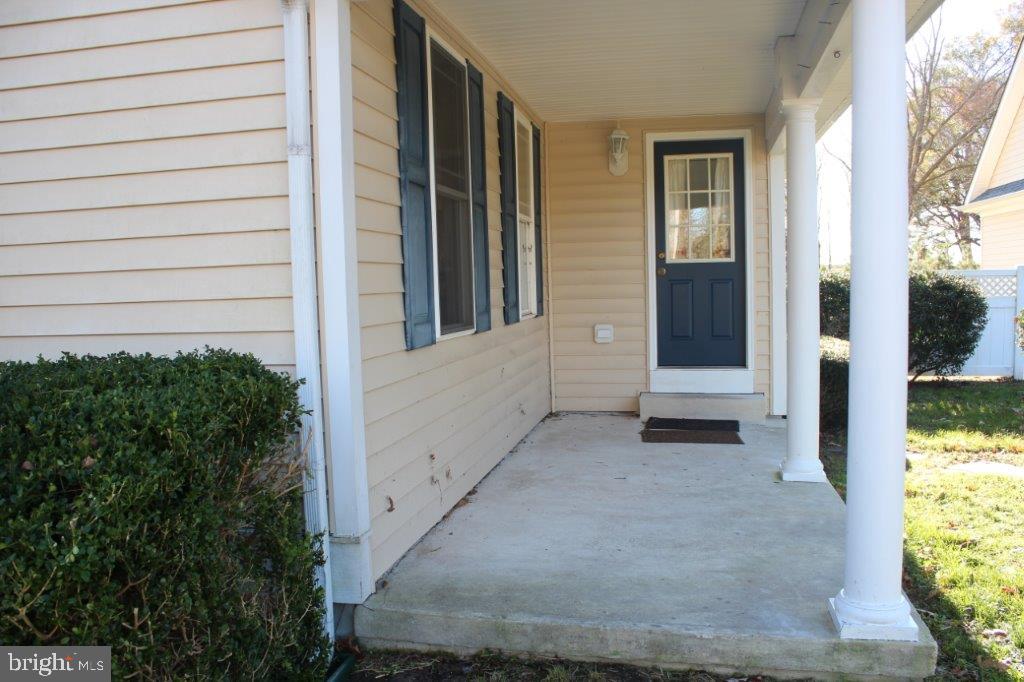 9050 Carey Road Berlin, MD 21811 - Photo 4 of 36 Side Porch
