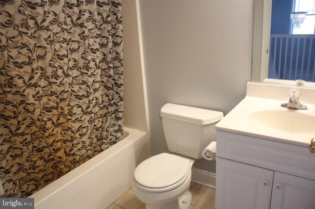9050 Carey Road Berlin, MD 21811 - Photo 31 of 36 Hall Bathroom