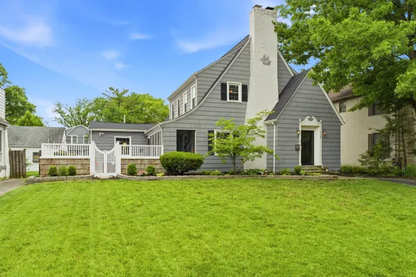 $899,900 | 2565 Bexley Park Road, Bexley, OH 43209